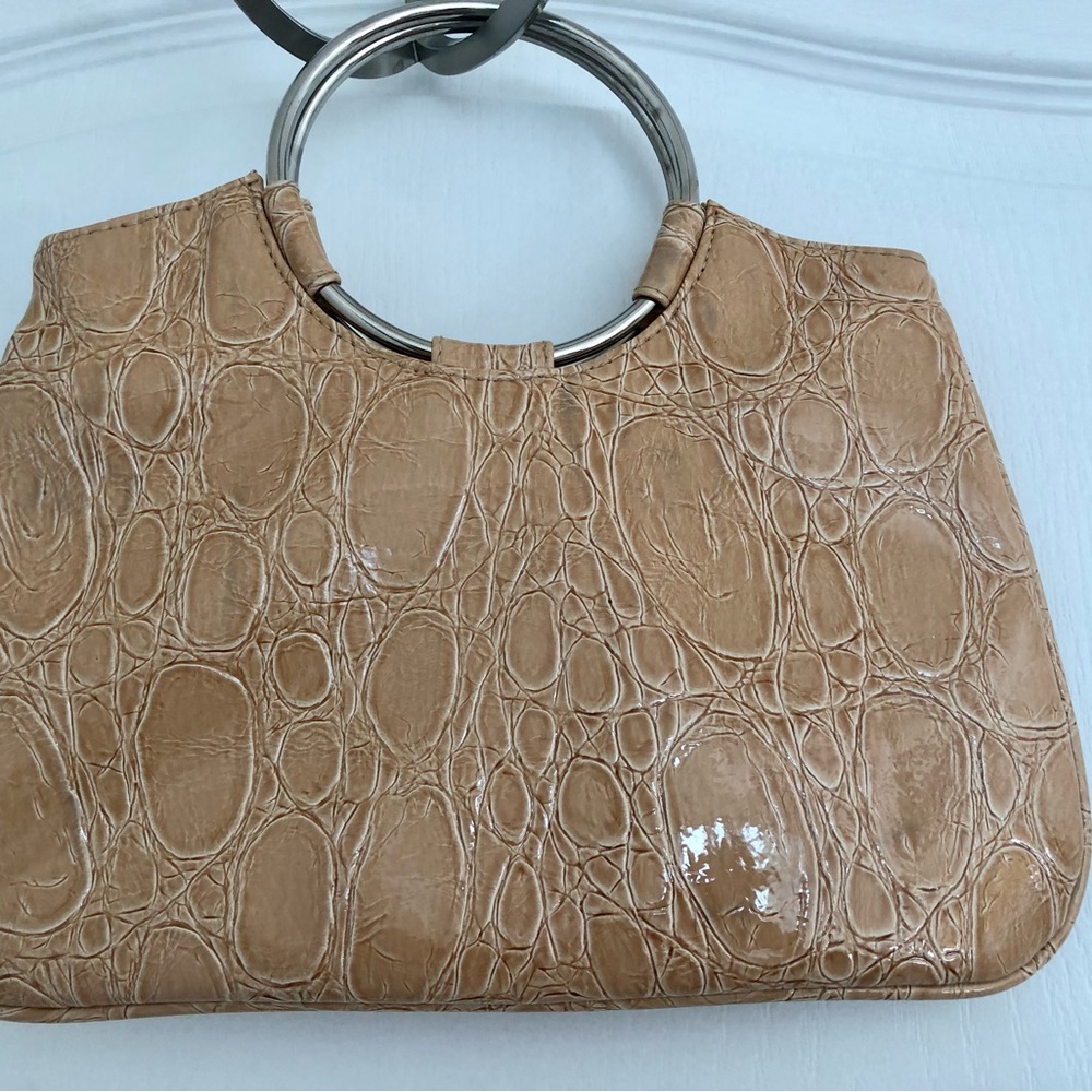 Elegant clutch for parties